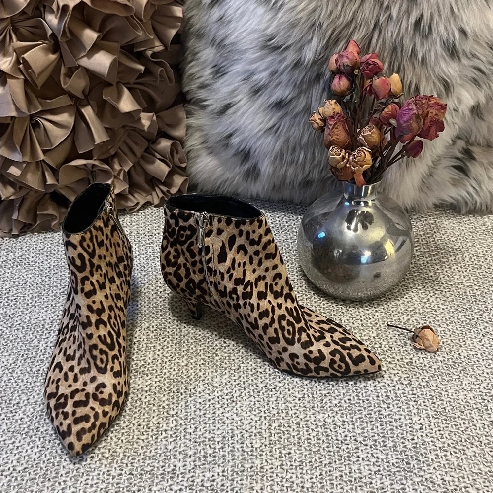 Sam Edelman Women’s Kinzey Pony hair Leopard Pointy Kitten Heel Ankle Boots 6